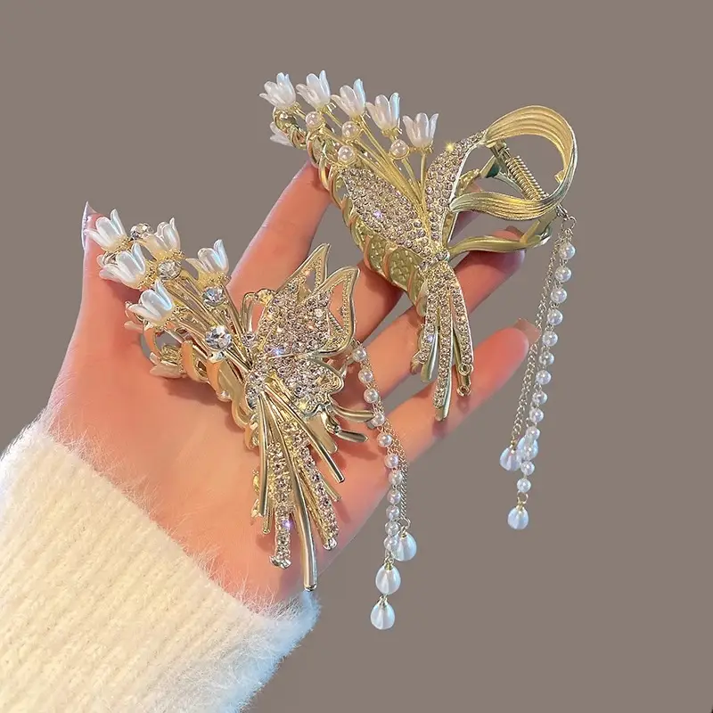 Lily Butterfly Hairpin with Tassel Back Clip - Image 5