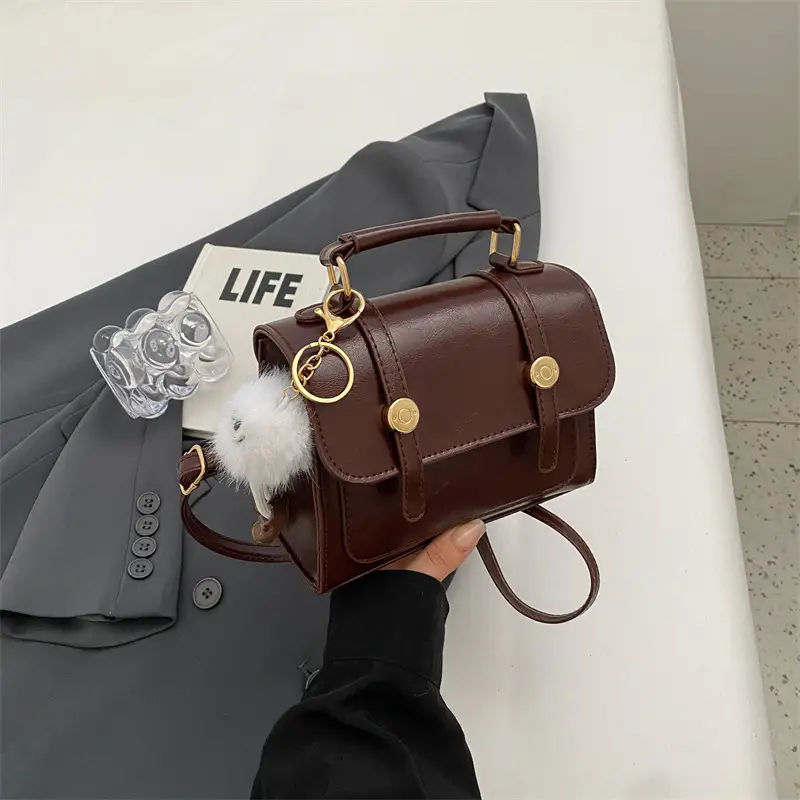 Women's Black Leather Shoulder Bag with Gold Plated Handles - Image 3