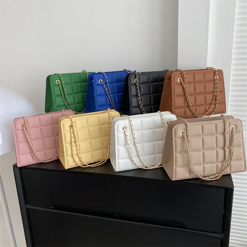 White Quilted Crossbody Bag with Chain Strap - Image 9
