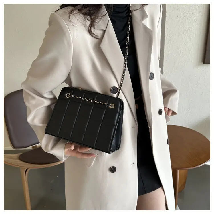 White Quilted Crossbody Bag with Chain Strap — feature 10