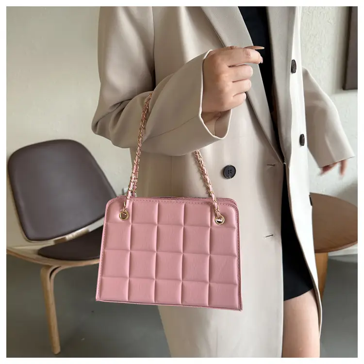 White Quilted Crossbody Bag with Chain Strap — feature 13