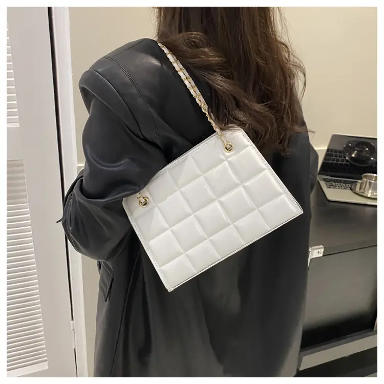 White Quilted Crossbody Bag with Chain Strap — feature 16