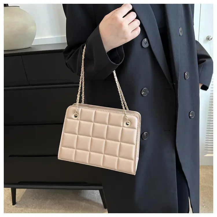 White Quilted Crossbody Bag with Chain Strap — feature 18