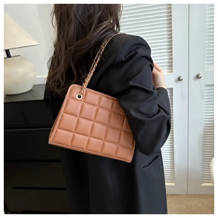White Quilted Crossbody Bag with Chain Strap — feature 21