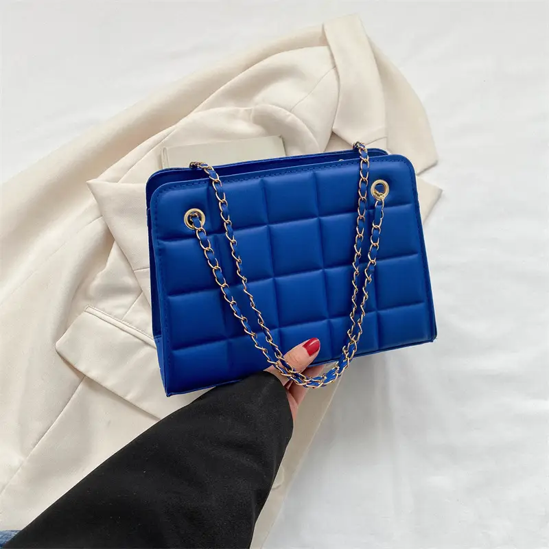 White Quilted Crossbody Bag with Chain Strap - Image 8