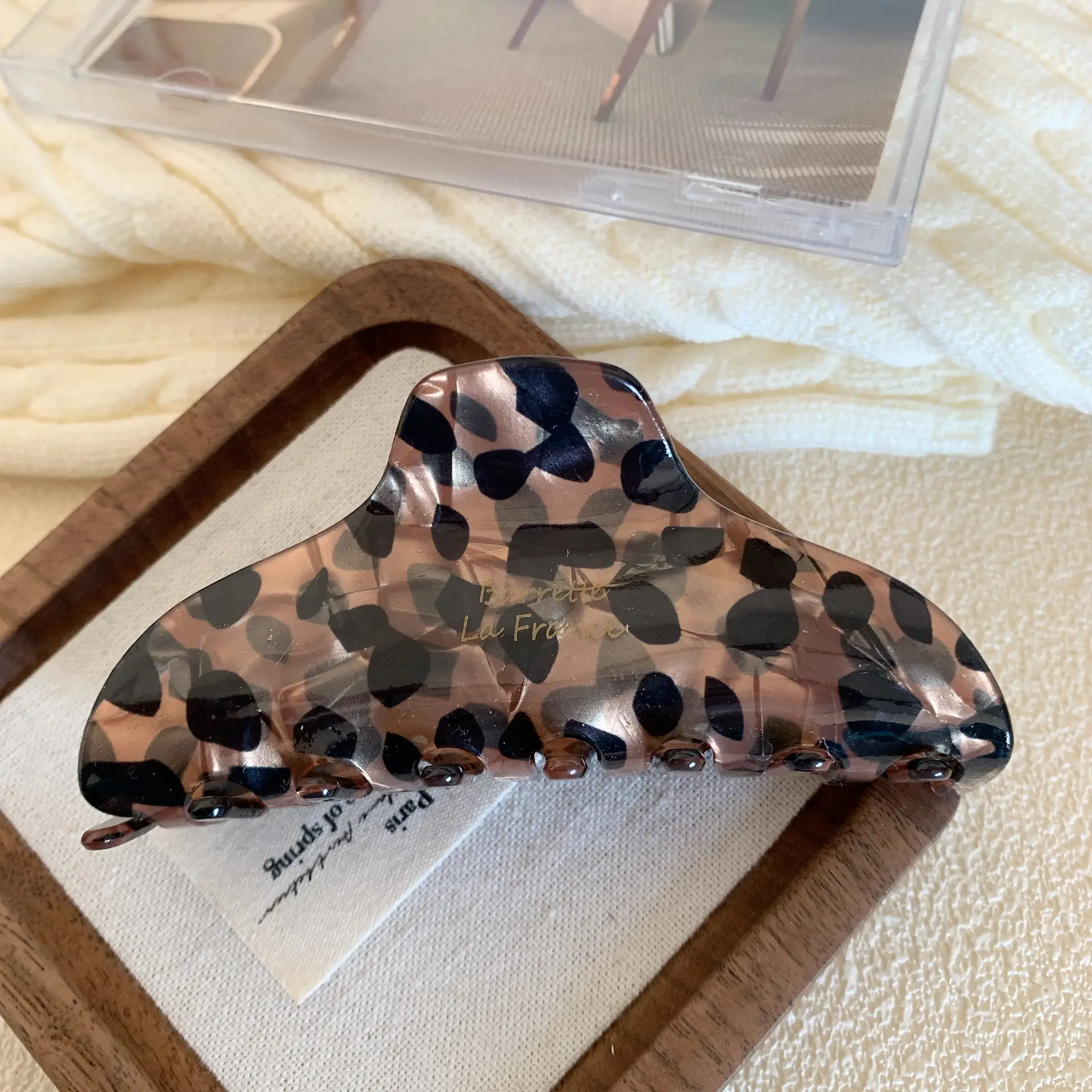 Acetate Leopard Print High-End Hair Clip Large Claw Clip for Women - Image 2