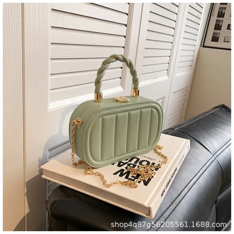 Stylish Mint Green Square Chain Bag for Women - Image 8