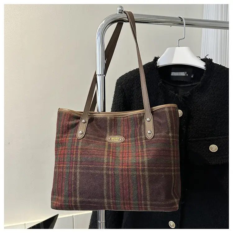 Plaid Shoulder Bag Women 2023 New Style