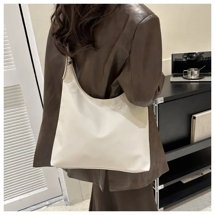 Women's Large-Capacity Soft Leather Commuter Tote Bag — feature 17