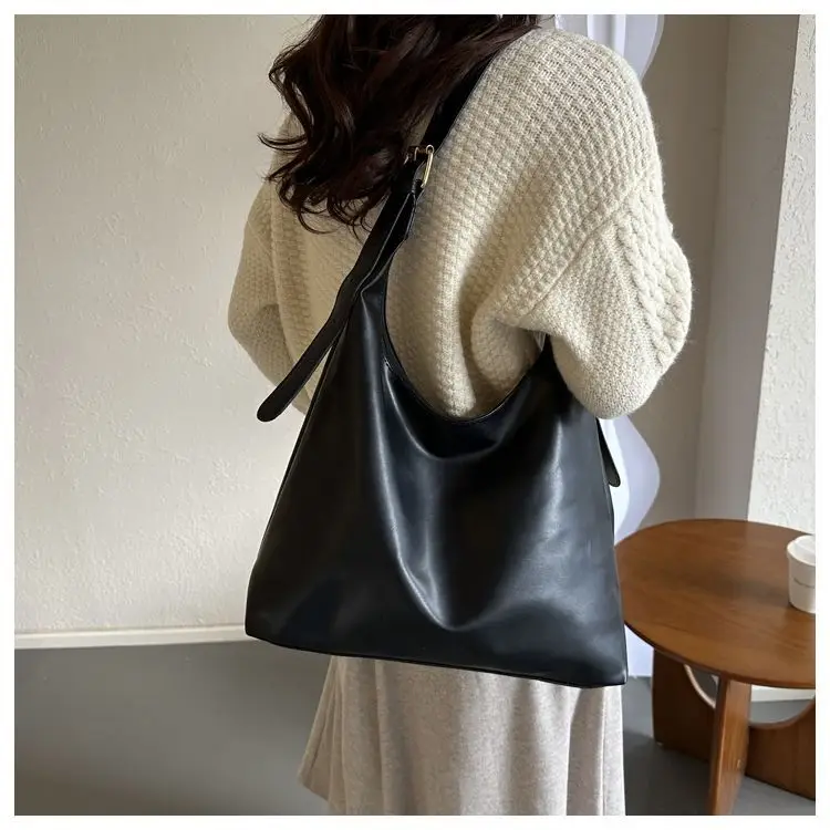 Women's Large-Capacity Soft Leather Commuter Tote Bag — feature 19