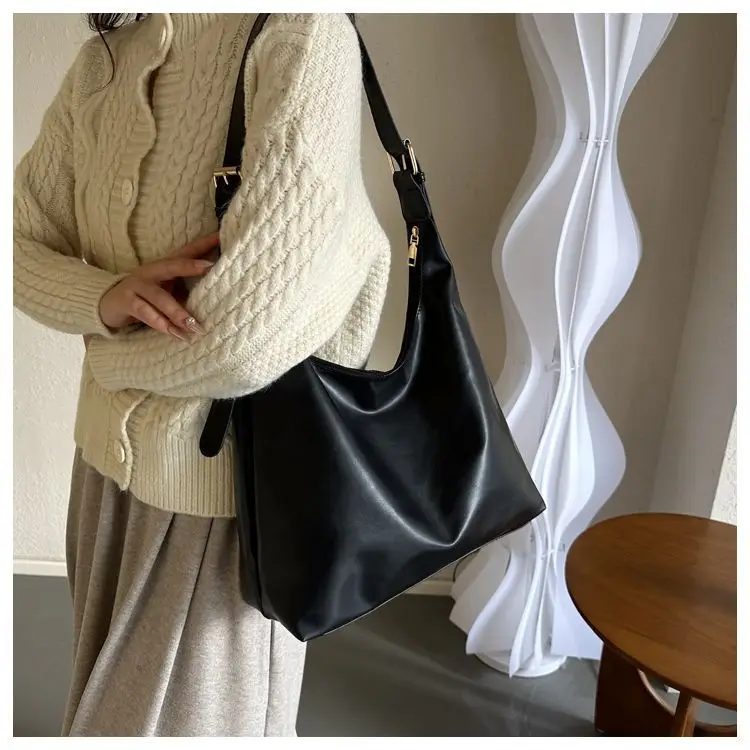 Women's Large-Capacity Soft Leather Commuter Tote Bag — feature 23