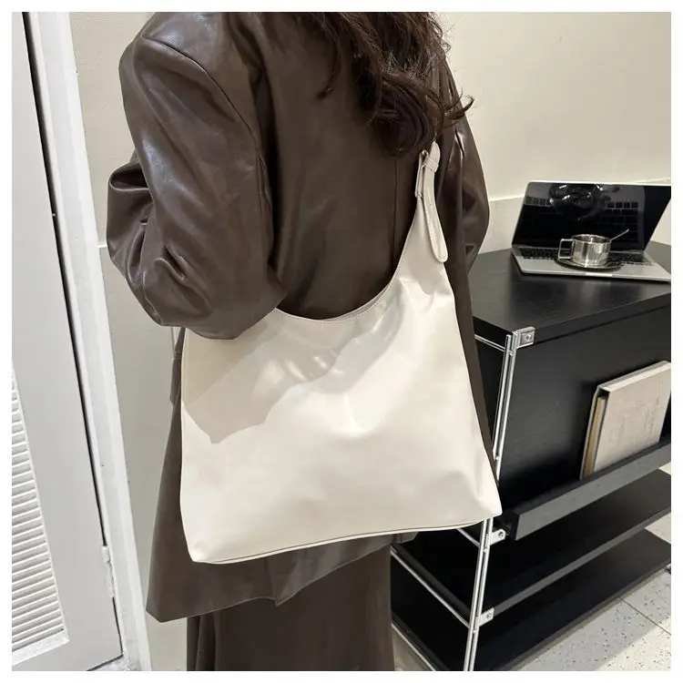 Women's Large-Capacity Soft Leather Commuter Tote Bag — feature 26