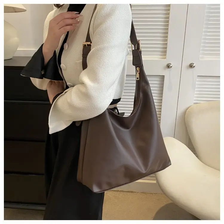 Women's Large-Capacity Soft Leather Commuter Tote Bag — feature 30