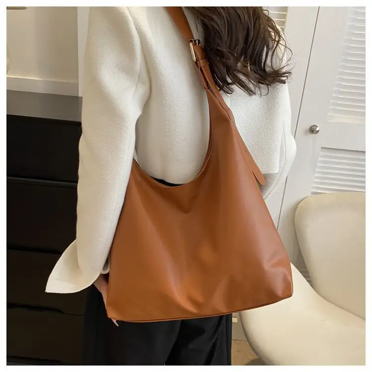 Women's Large-Capacity Soft Leather Commuter Tote Bag — feature 36