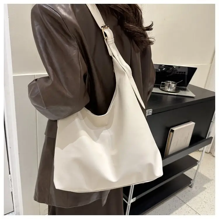 Women's Large-Capacity Soft Leather Commuter Tote Bag — feature 38