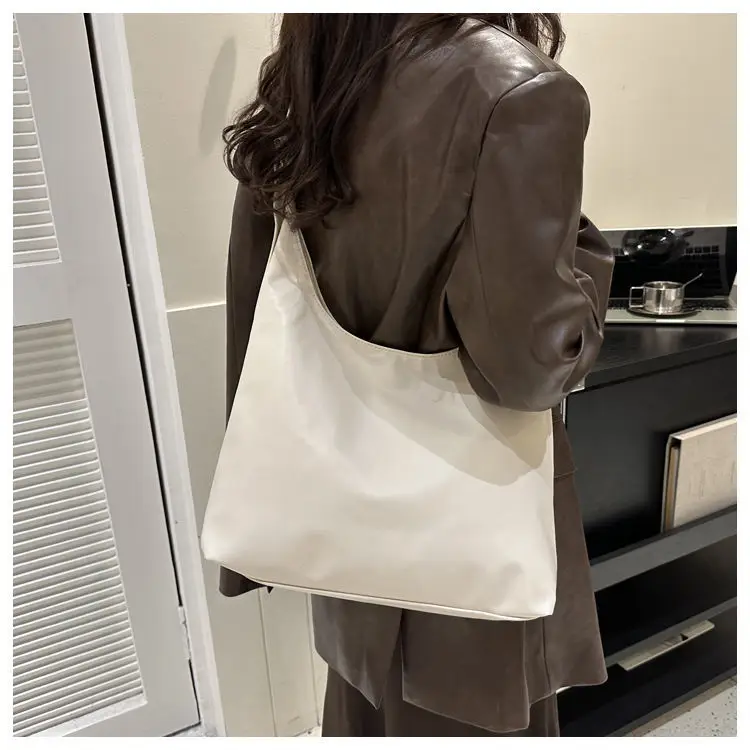 Women's Large-Capacity Soft Leather Commuter Tote Bag — feature 43