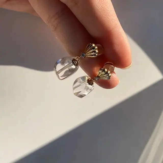 Natural White Crystal Earrings Niche Design - Image 4