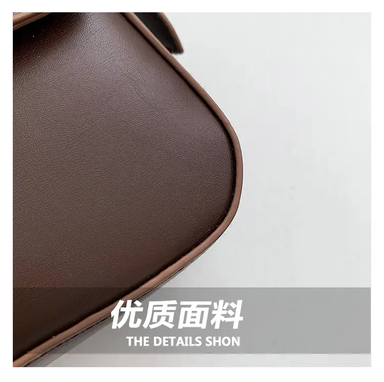 White Magnetic Buckle Shoulder Bag for Women — feature 5
