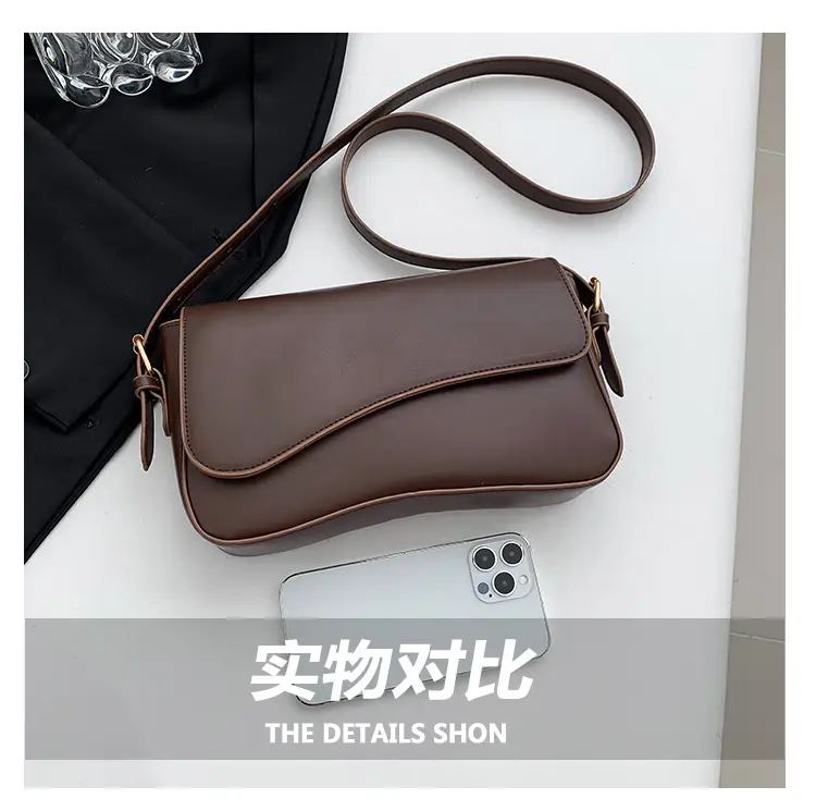 White Magnetic Buckle Shoulder Bag for Women — feature 6