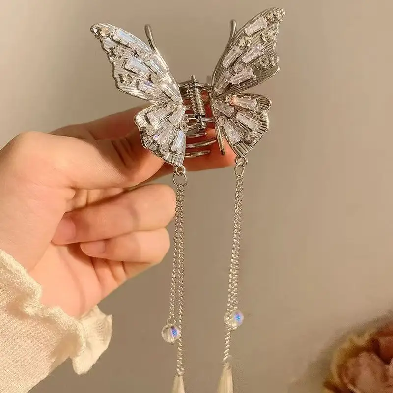 Elegant Butterfly Hairpin with Pearl Tassel for Women - Image 5