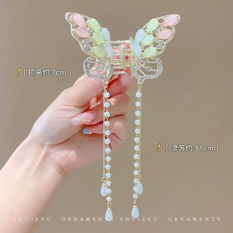 Elegant Butterfly Hairpin with Pearl Tassel for Women - Image 8