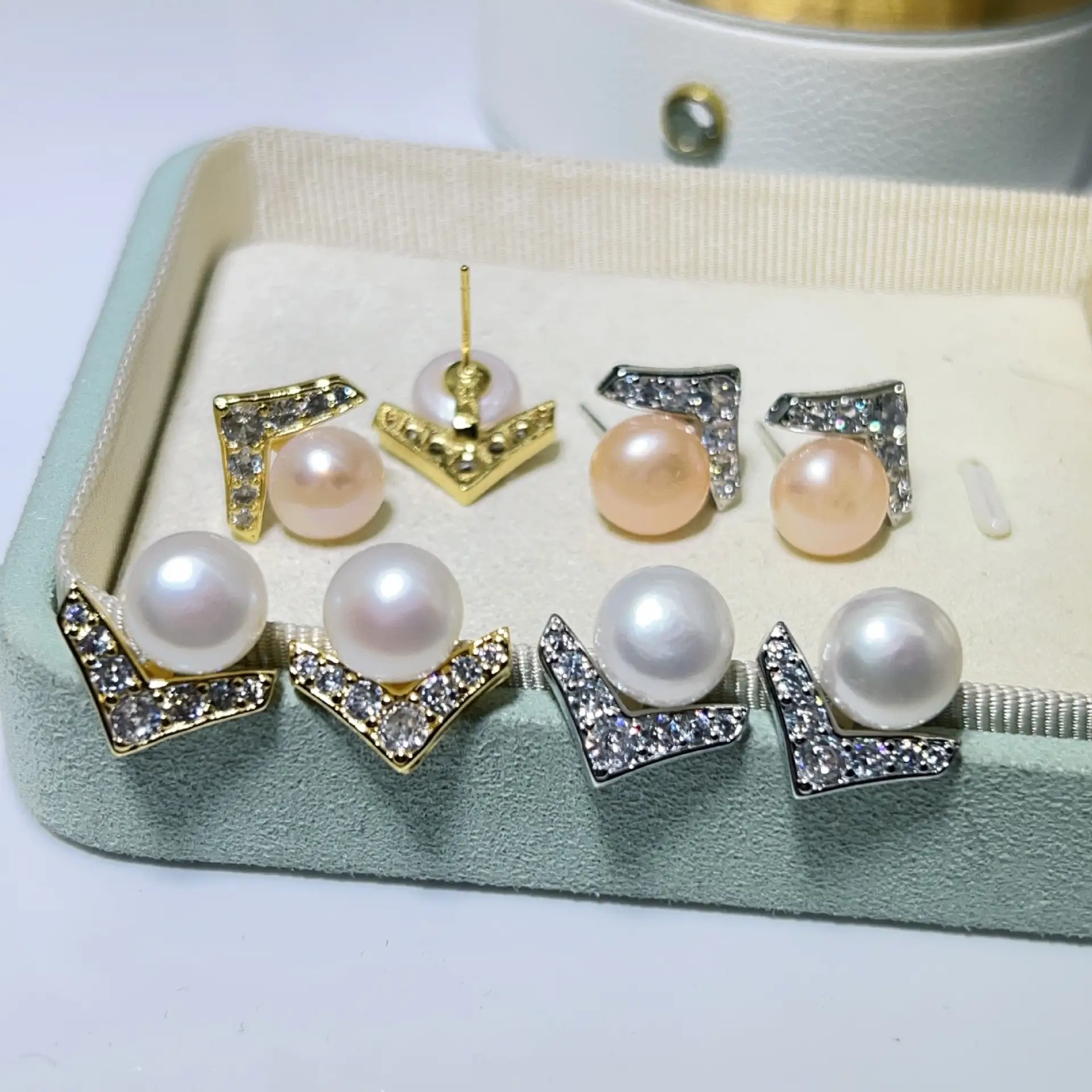 2024 New Star Street Photography Pearl Earrings Song Huiqiao - Image 14