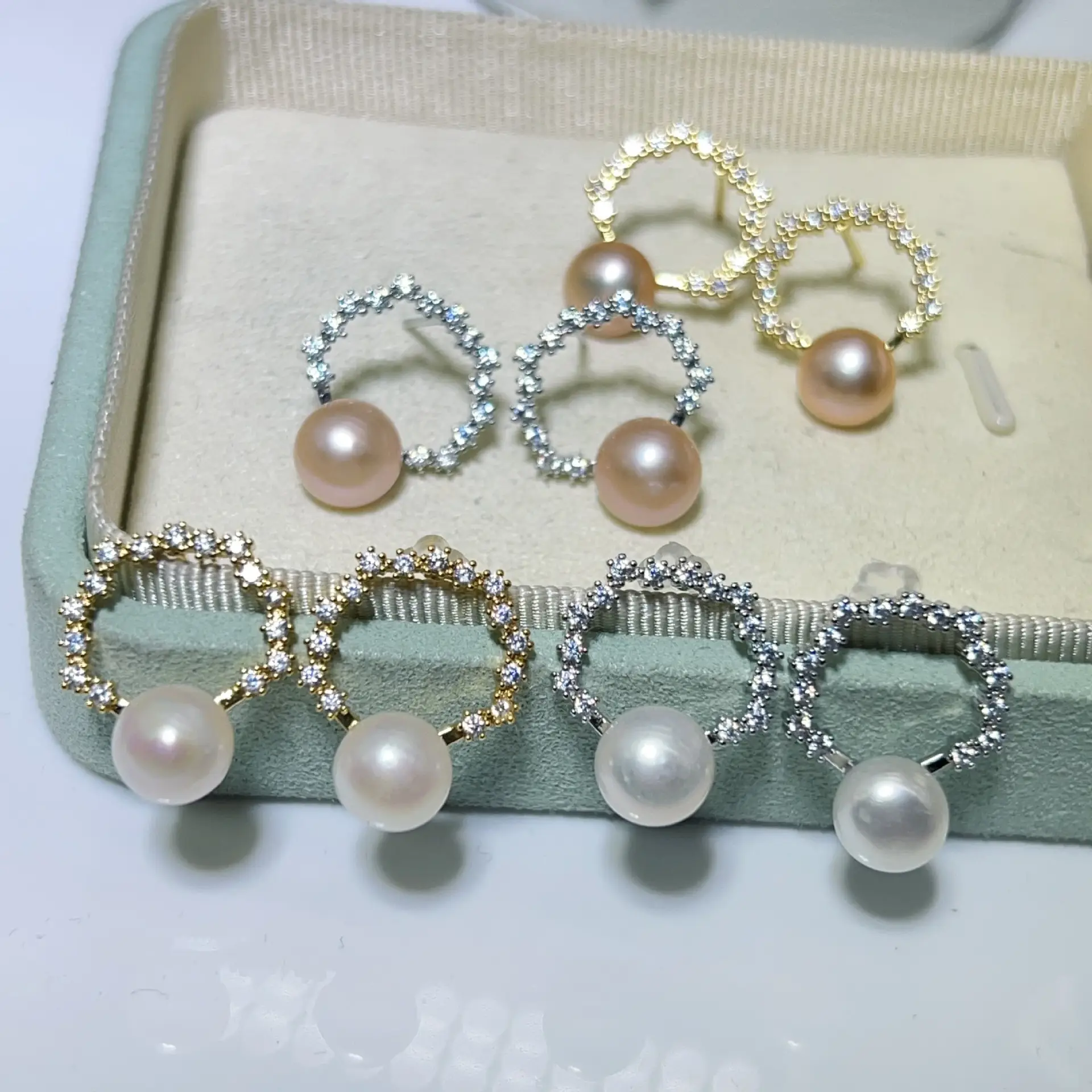 2024 New Star Street Photography Pearl Earrings Song Huiqiao — feature 21