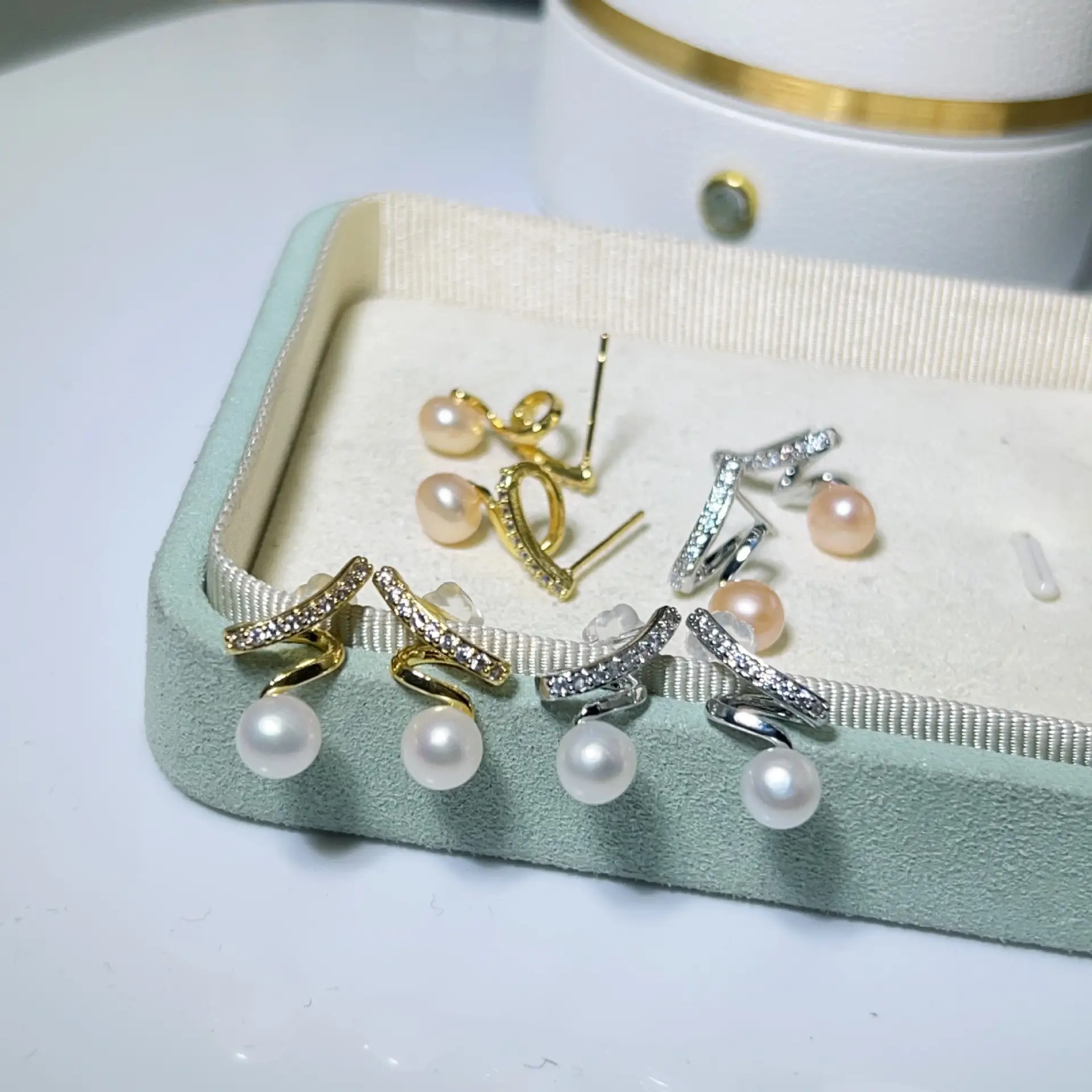 2024 New Star Street Photography Pearl Earrings Song Huiqiao - Image 3