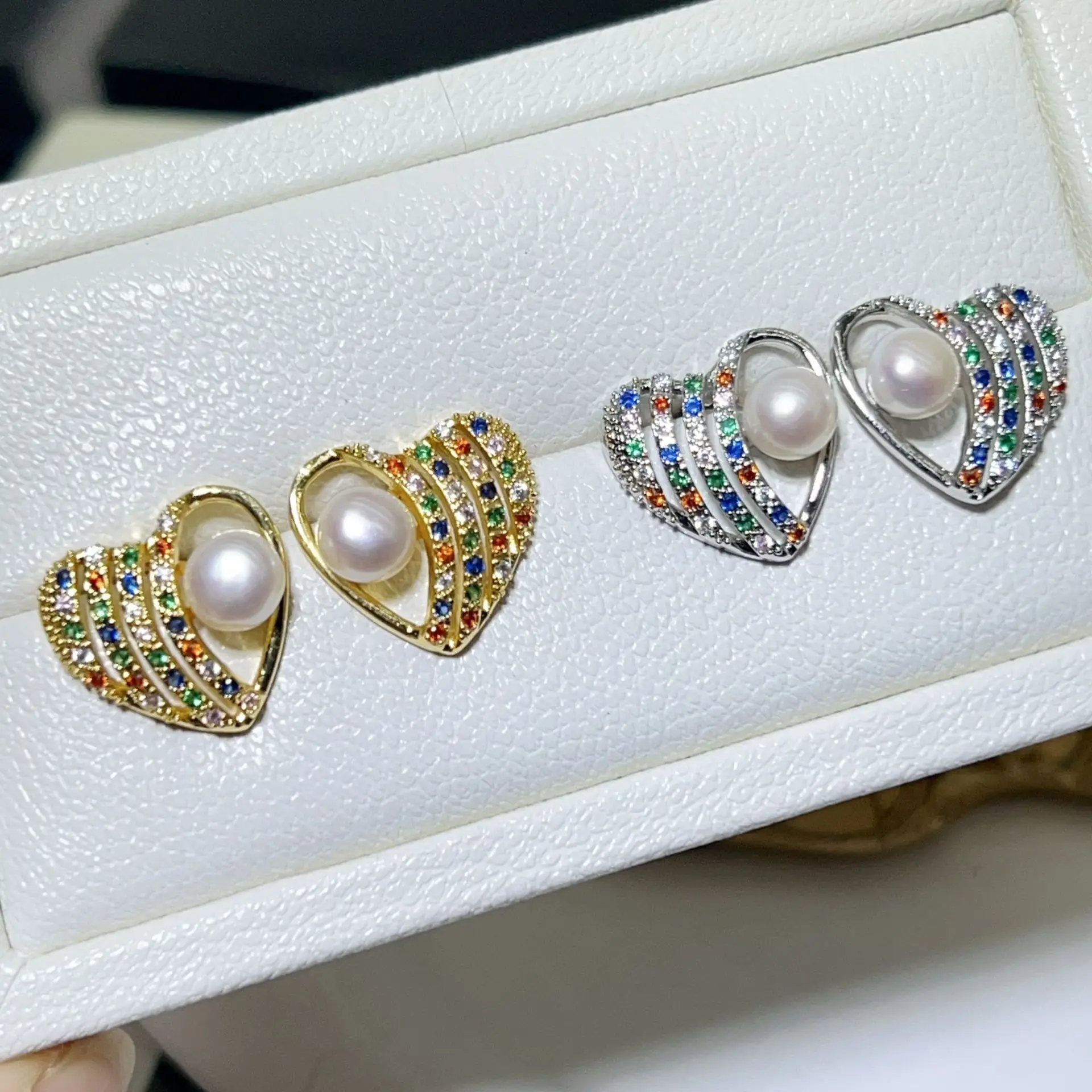 2024 New Star Street Photography Pearl Earrings Song Huiqiao - Image 5