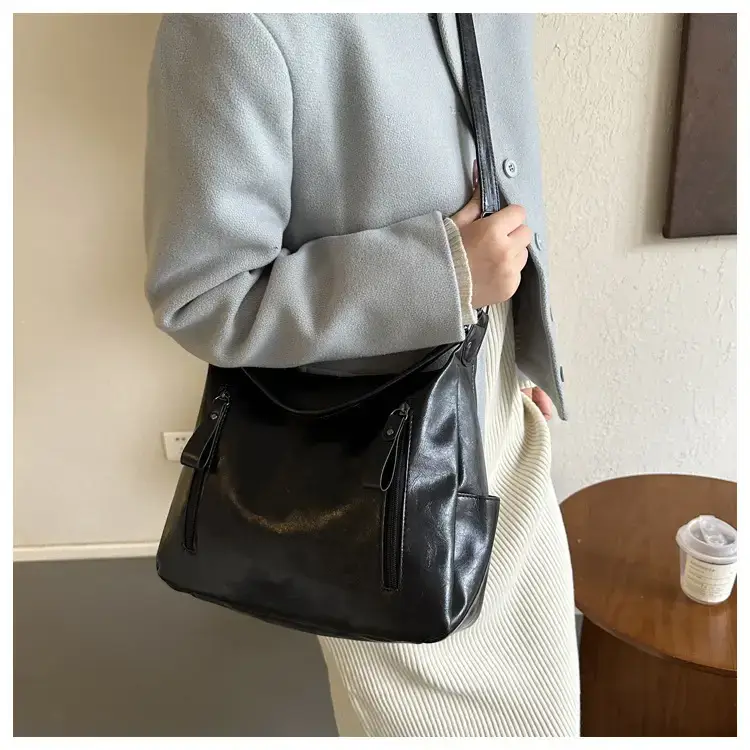 2023 Winter Women's Large Capacity Casual Shoulder Tote — feature 10