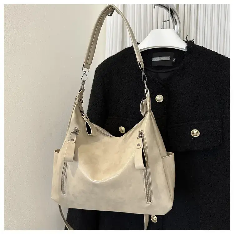 2023 Winter Women's Large Capacity Casual Shoulder Tote — feature 16
