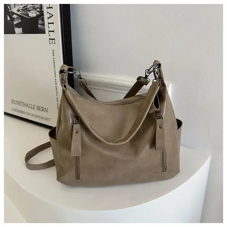 2023 Winter Women's Large Capacity Casual Shoulder Tote — feature 18
