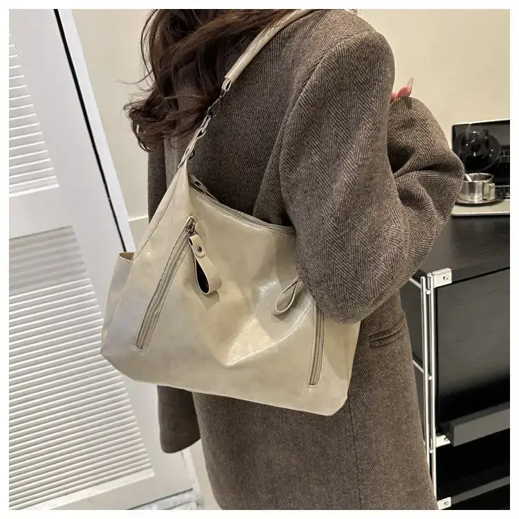 2023 Winter Women's Large Capacity Casual Shoulder Tote — feature 8