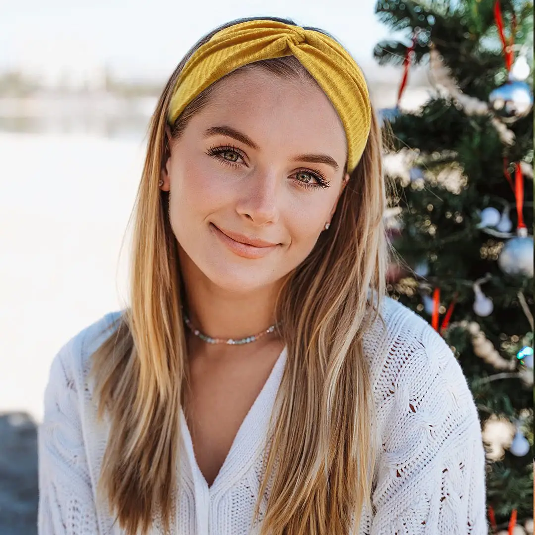 Gray Elastic Hair Band for All Occasions - Image 15