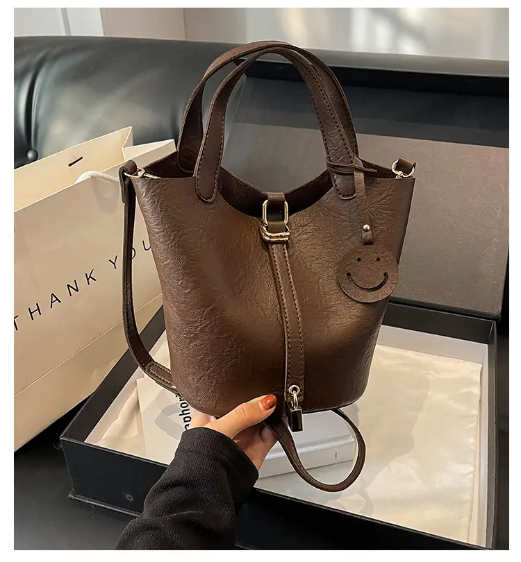 Brown Leather Crossbody Bag Large Capacity Vintage Feel — feature 10