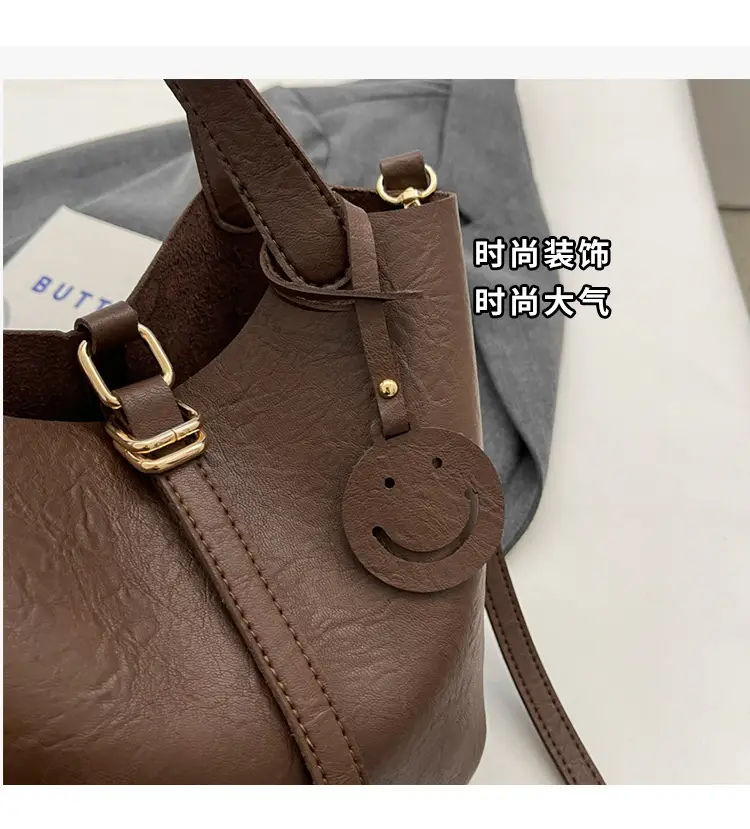 Brown Leather Crossbody Bag Large Capacity Vintage Feel — feature 13