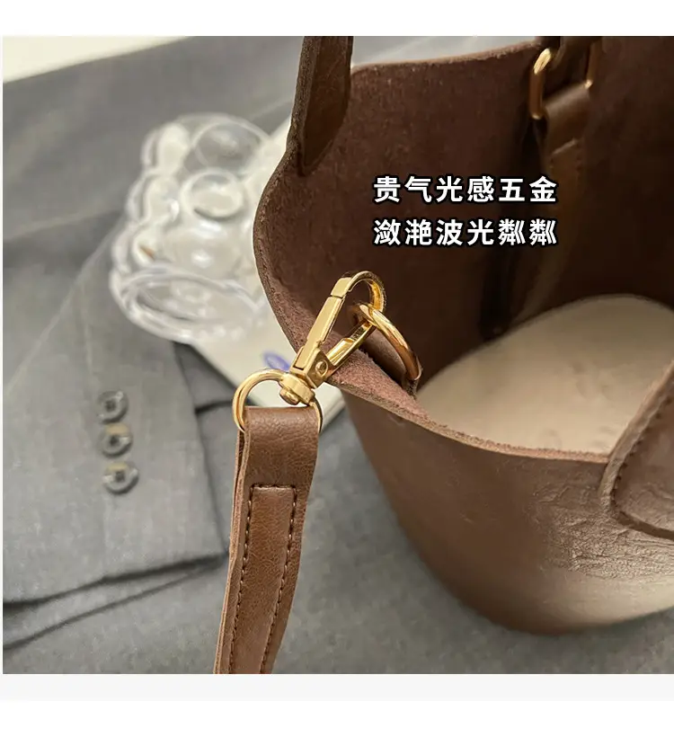 Brown Leather Crossbody Bag Large Capacity Vintage Feel — feature 15