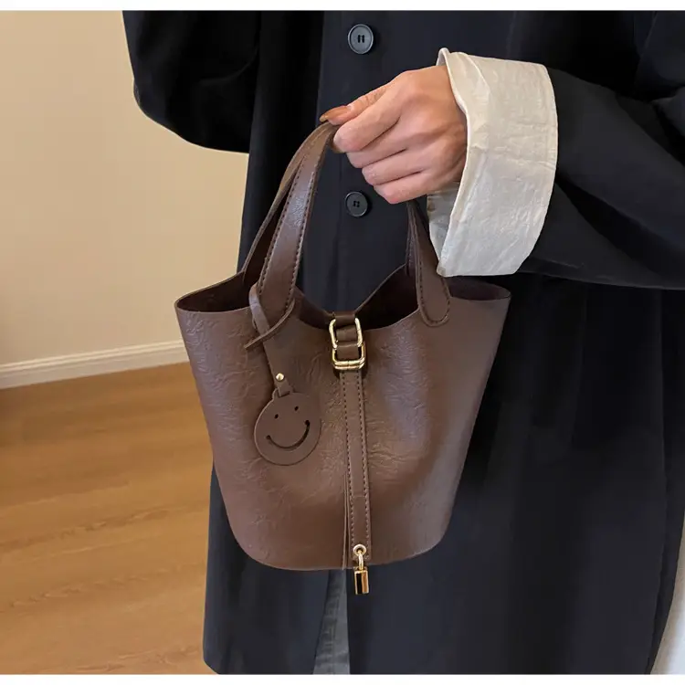 Brown Leather Crossbody Bag Large Capacity Vintage Feel — feature 29