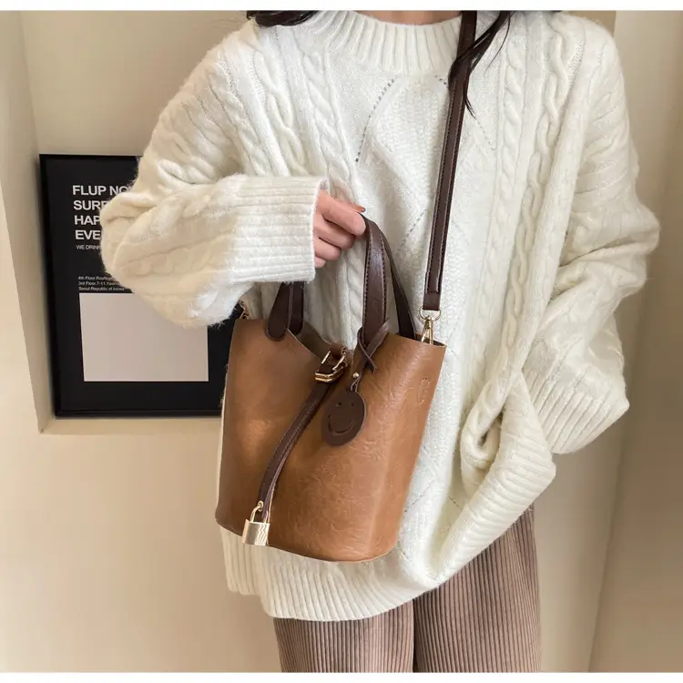 Brown Leather Crossbody Bag Large Capacity Vintage Feel — feature 31