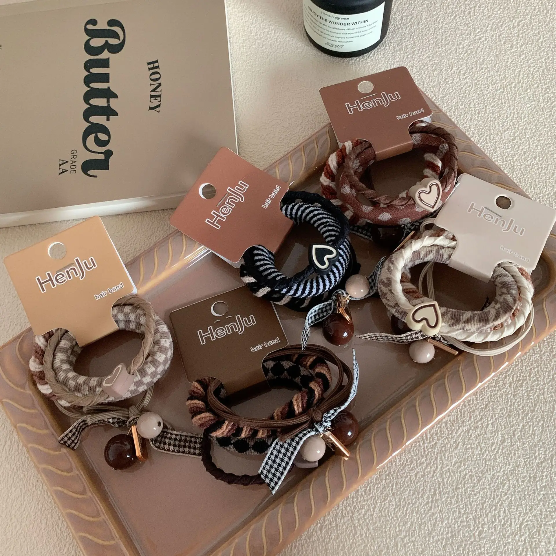Women's Heart Charm Hair Band with High Elasticity - Image 9