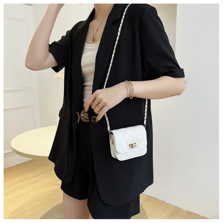 Black Quilted Korean Style Shoulder Bag Set 2023 — feature 15