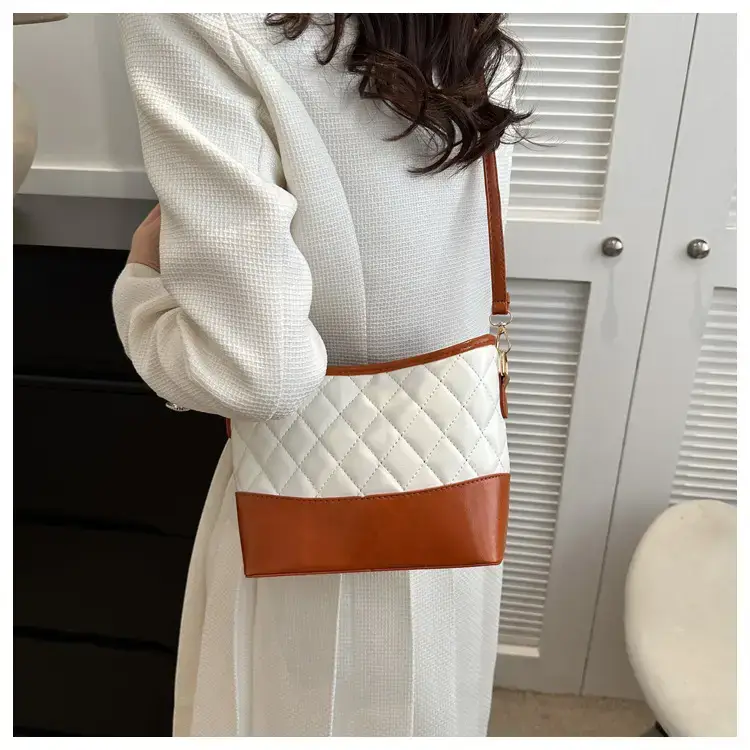 Women's White Brown Quilted Shoulder Bag 2022 — feature 10