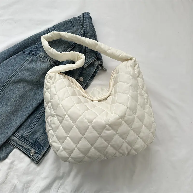 White Quilted Shoulder Bag for Women 2023 Winter - Image 2