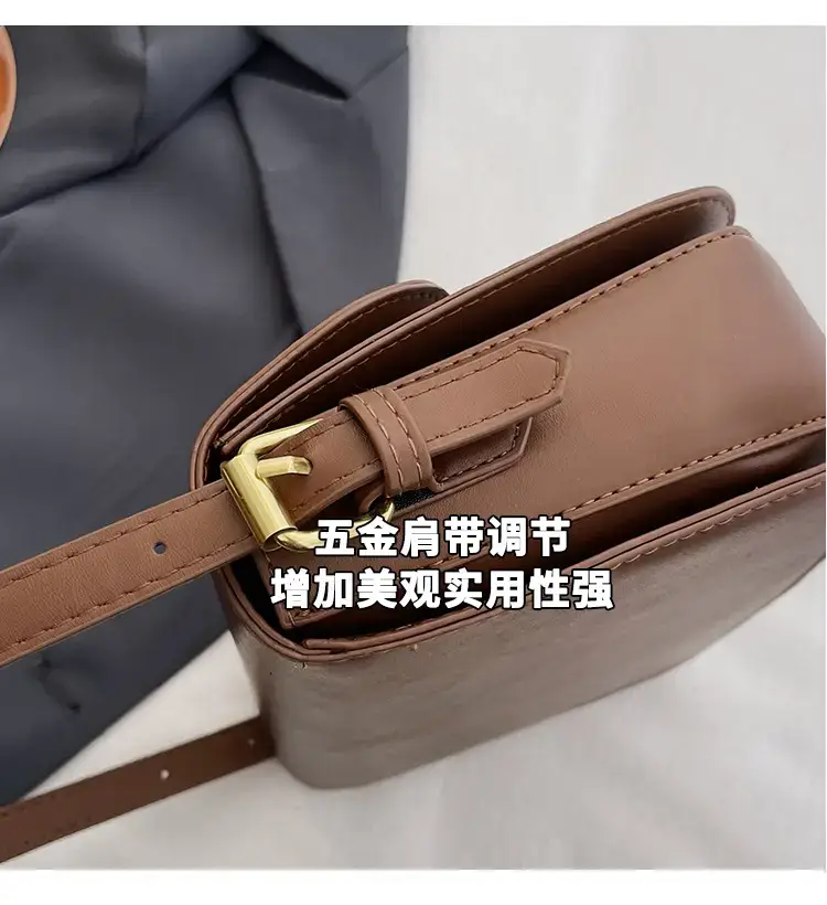 Black Leather Shoulder Bag with Gold Clasp 2023 — feature 7