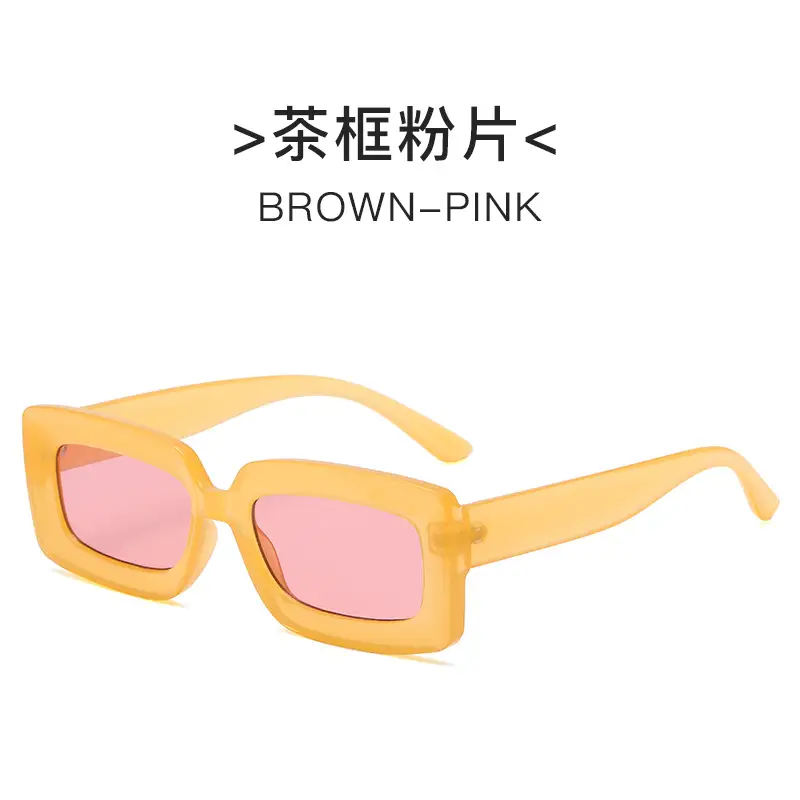 Green Retro Square Sunglasses for Women - Image 2