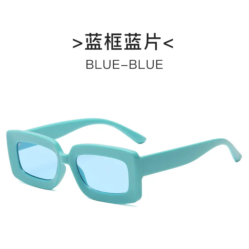 Green Retro Square Sunglasses for Women - Image 6