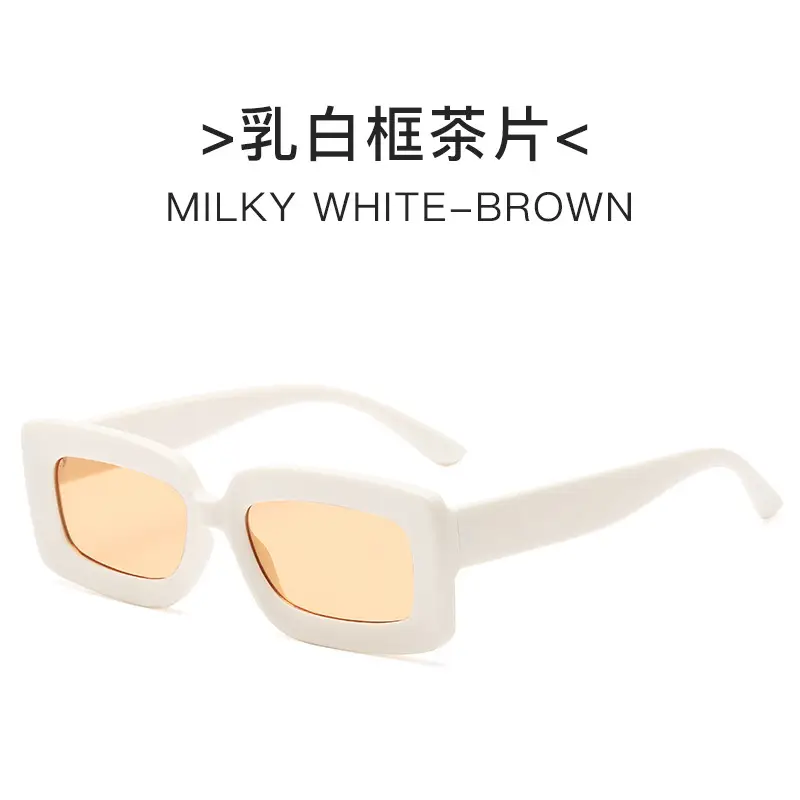 Green Retro Square Sunglasses for Women - Image 7