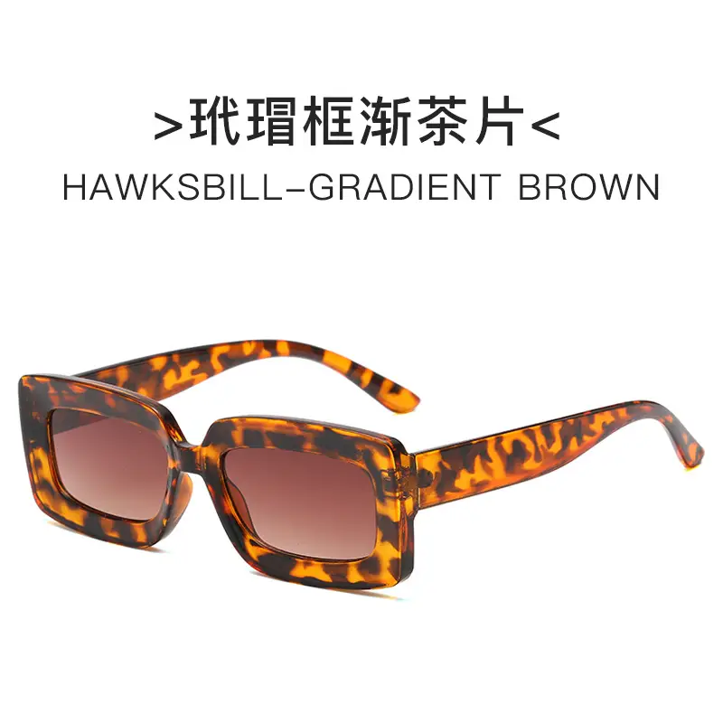 Green Retro Square Sunglasses for Women - Image 9
