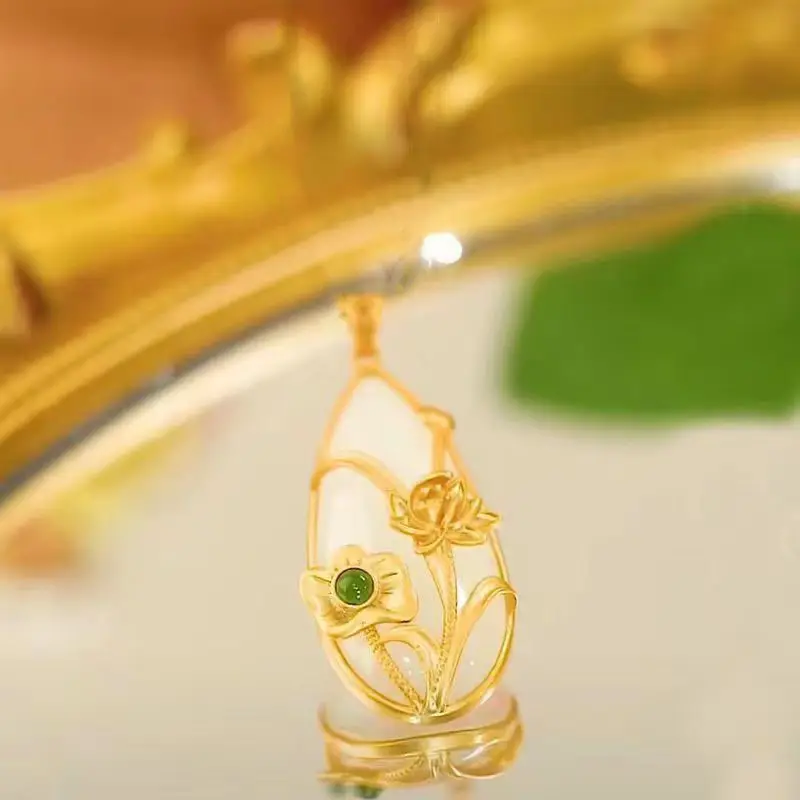 Lotus Leaf Pendant Necklace for Women Gold Green - Image 2