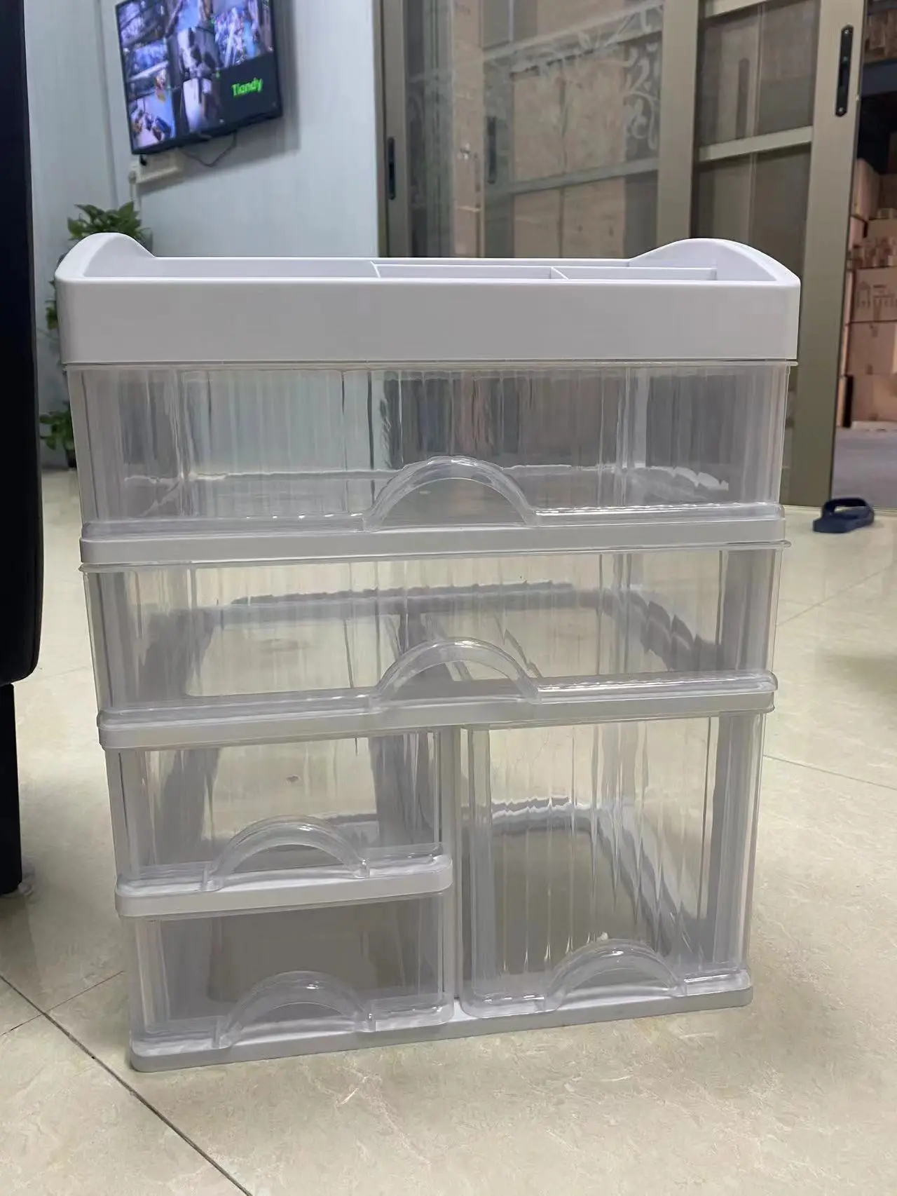 White 4-Tier Makeup & Cosmetics Storage Rack — feature 2